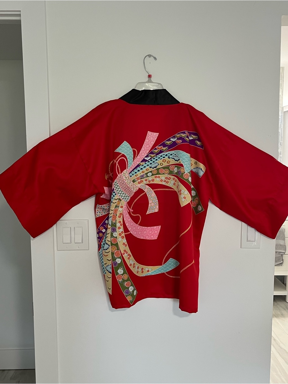 Unknown Kimono-Red and Black Womens Blazer with Decorative Multicolor Lining